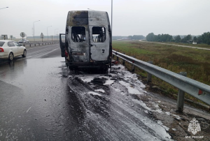 В Башкирии на трассе М‑240 загорелась «ГАЗель» с пассажирами